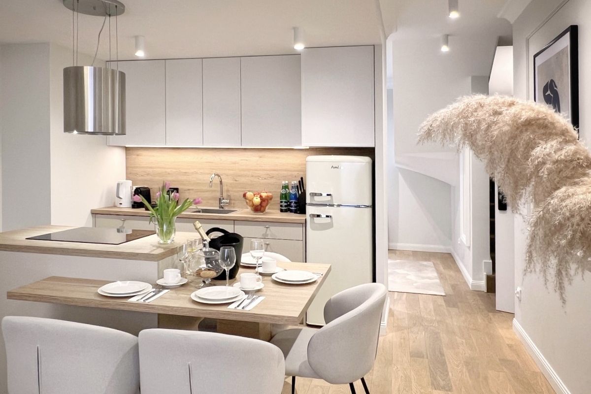 Apartament EXECUTIVE SUITE Z DWOMA SYPIALNIAMI DWUPOZIOMOWY