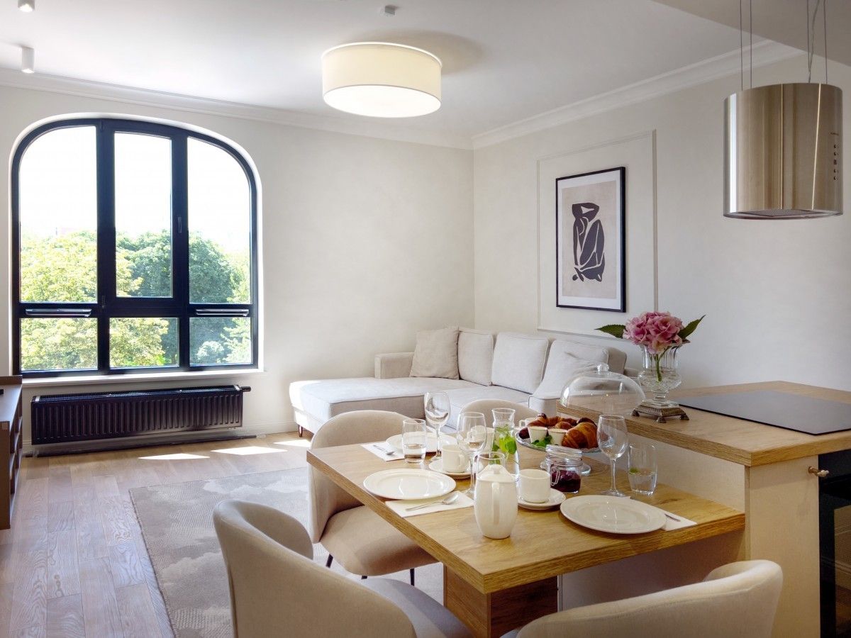 Nazwa: Apartament EXECUTIVE SUITE Z DWOMA SYPIALNIAMI DWUPOZIOMOWY, Lokalizacja: , Realizacja: 